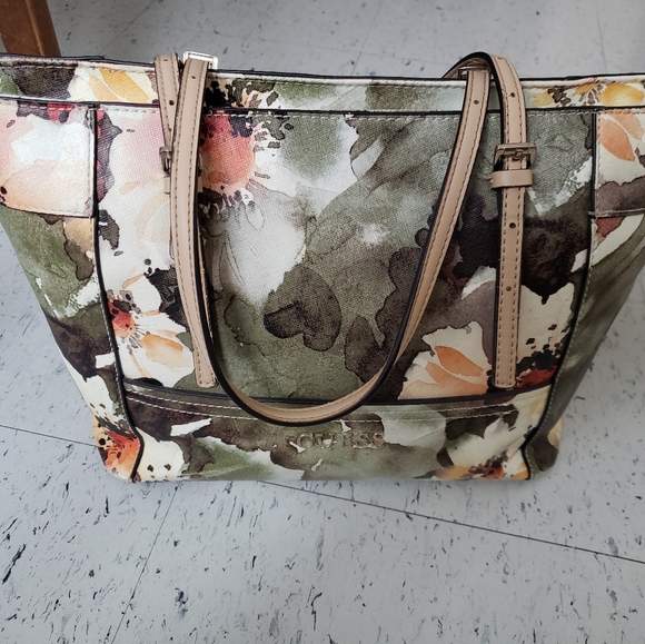 Guess Purse and Wallet - Picture 5 of 7